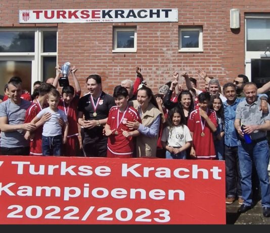 Turkse Kracht JO13-1 kampioen!